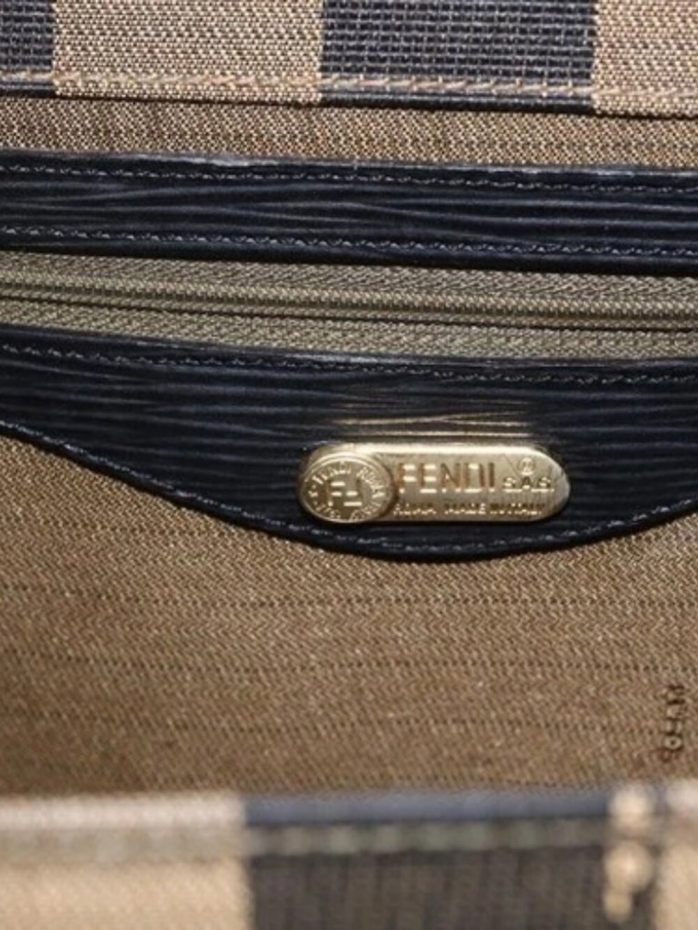 FENDI Pecan Canvas Hand Bag Black Brown gold Auth 165003 - Picture 13 of 16